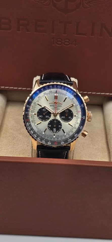 Breitling Navitimer