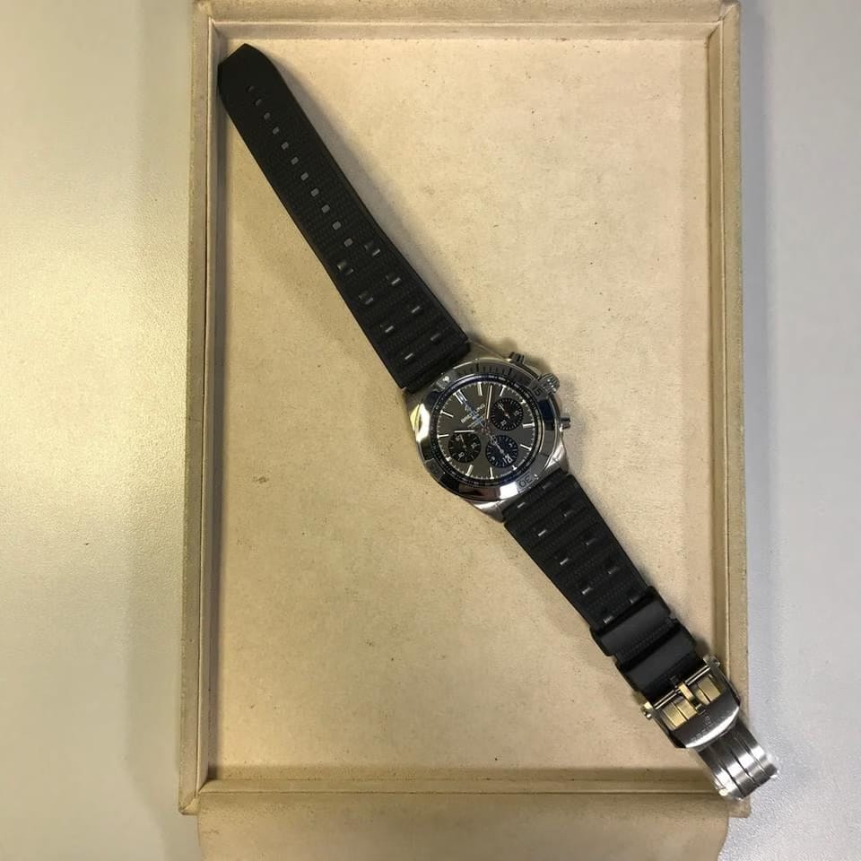 Breitling Chronomat 42 NEW 2026 Chronomat B01 42 EB0134101 M1 S1