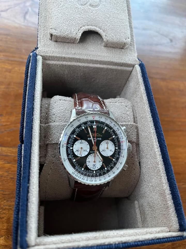 Breitling Navitimer