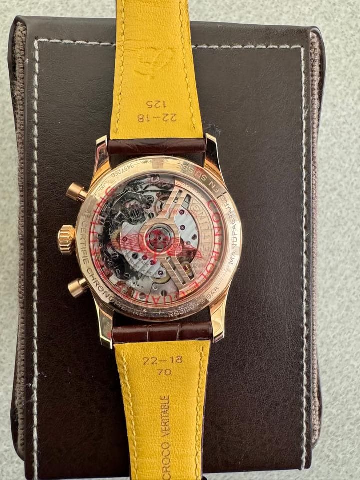 Breitling Navitimer
