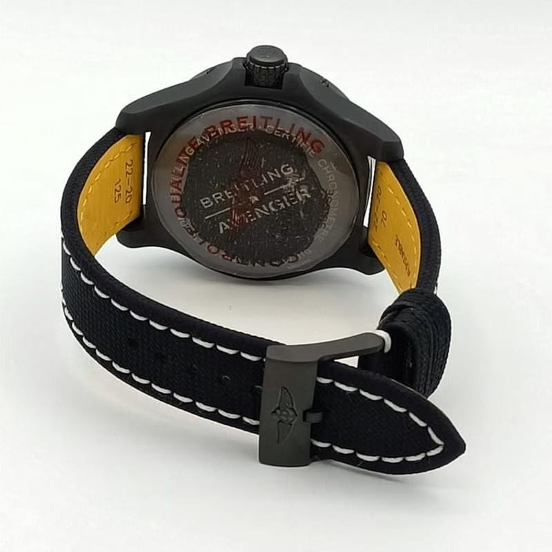 Breitling Avenger Seawolf Automatic 45 Seawolf Night Mission Avenger (Nieuw 11-2025)
