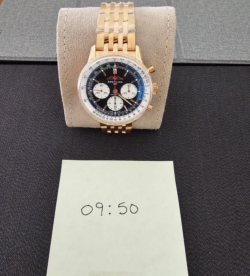 Breitling Navitimer