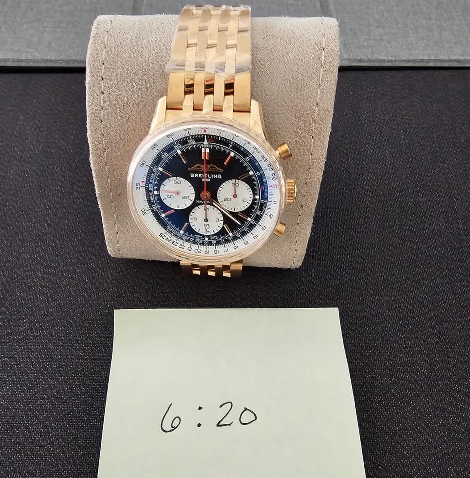 Breitling Navitimer