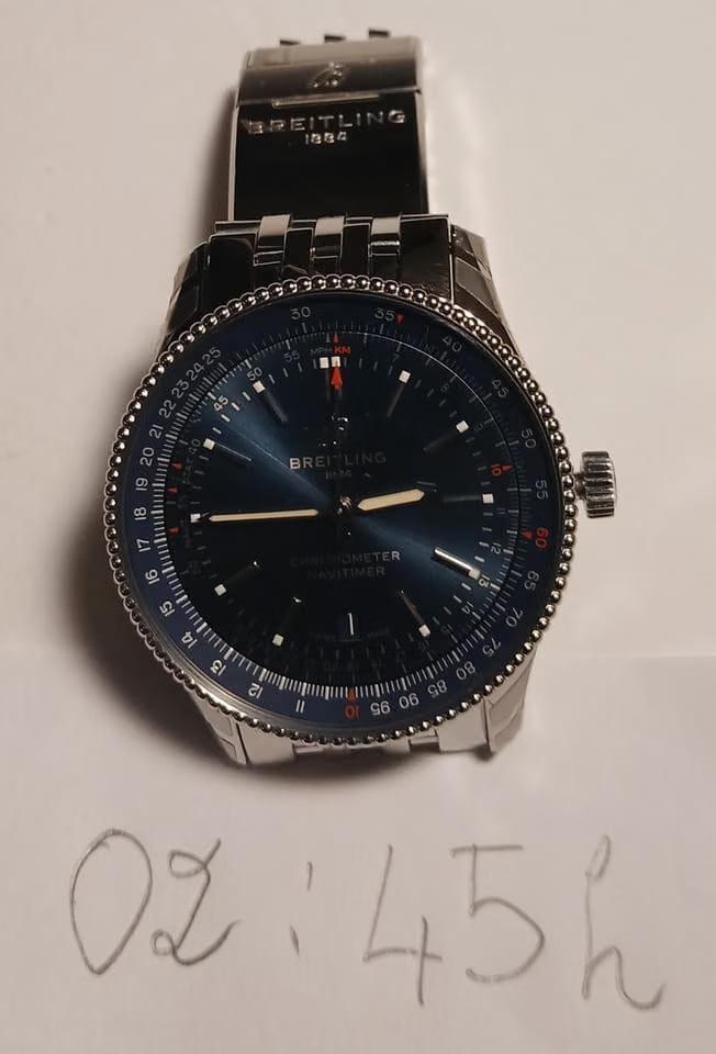 Breitling Navitimer