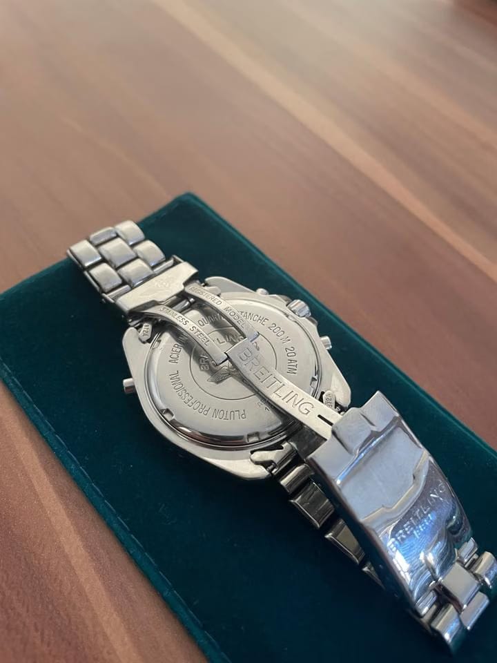 Breitling Navitimer