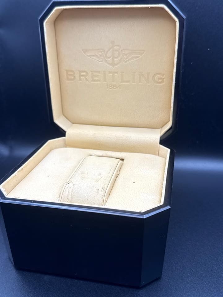 Breitling Navitimer