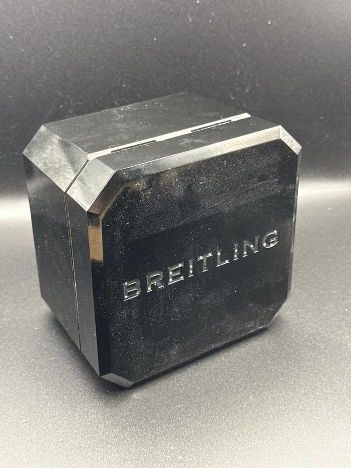Breitling Navitimer