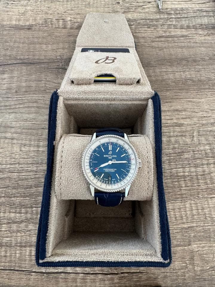 Breitling Navitimer