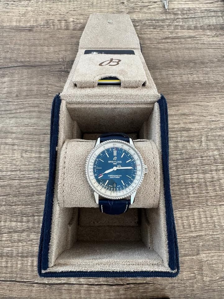 Breitling Navitimer