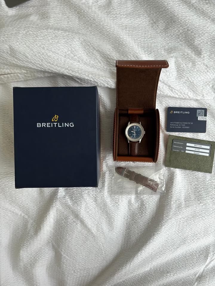 Breitling Navitimer