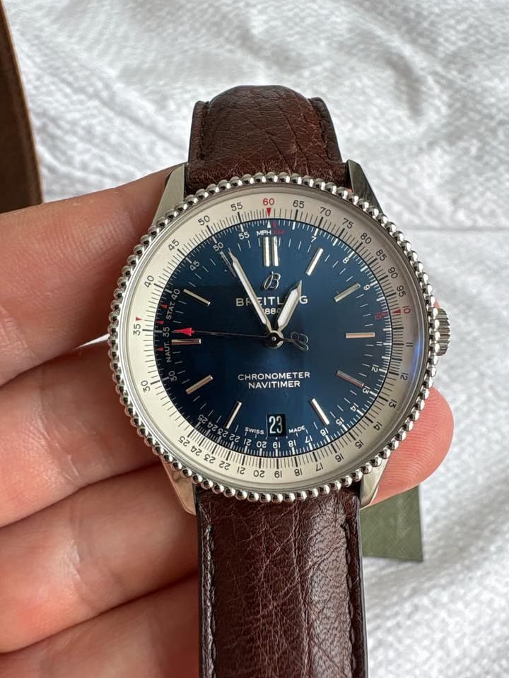 Breitling Navitimer