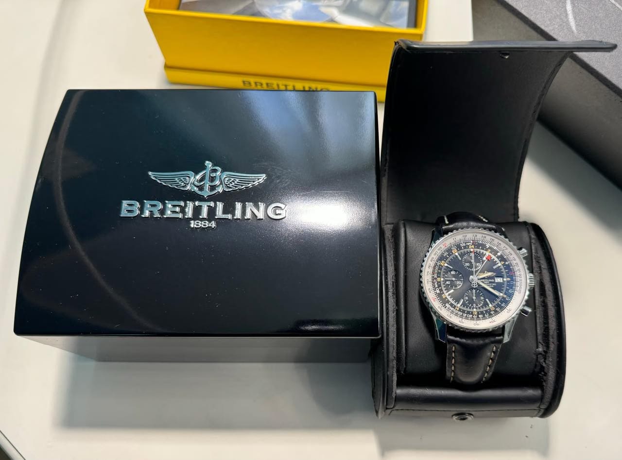 Breitling Navitimer
