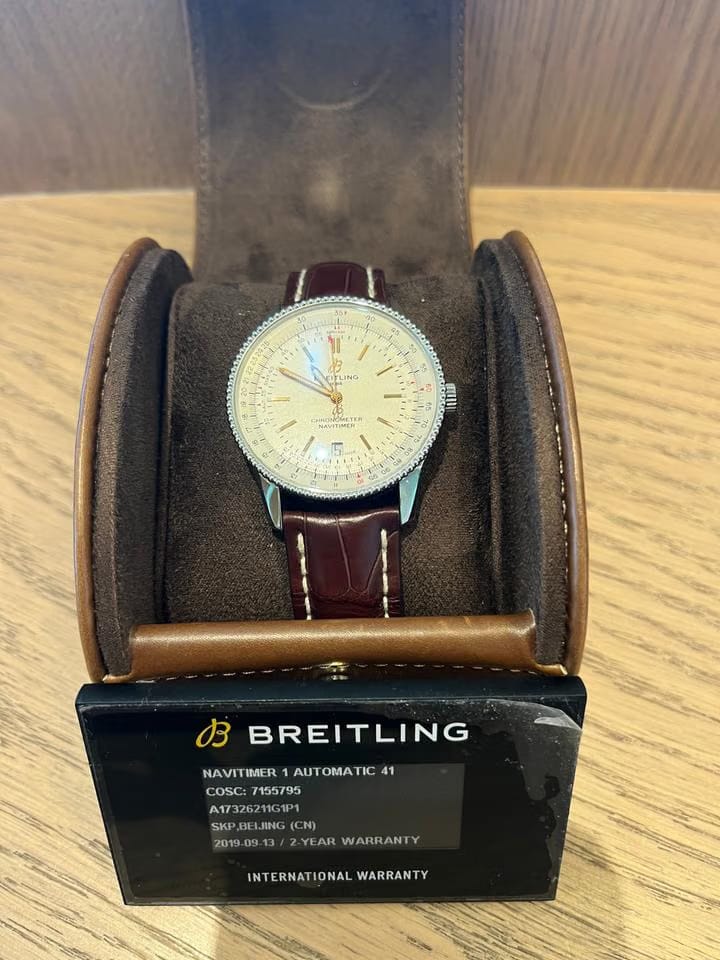 Breitling Navitimer