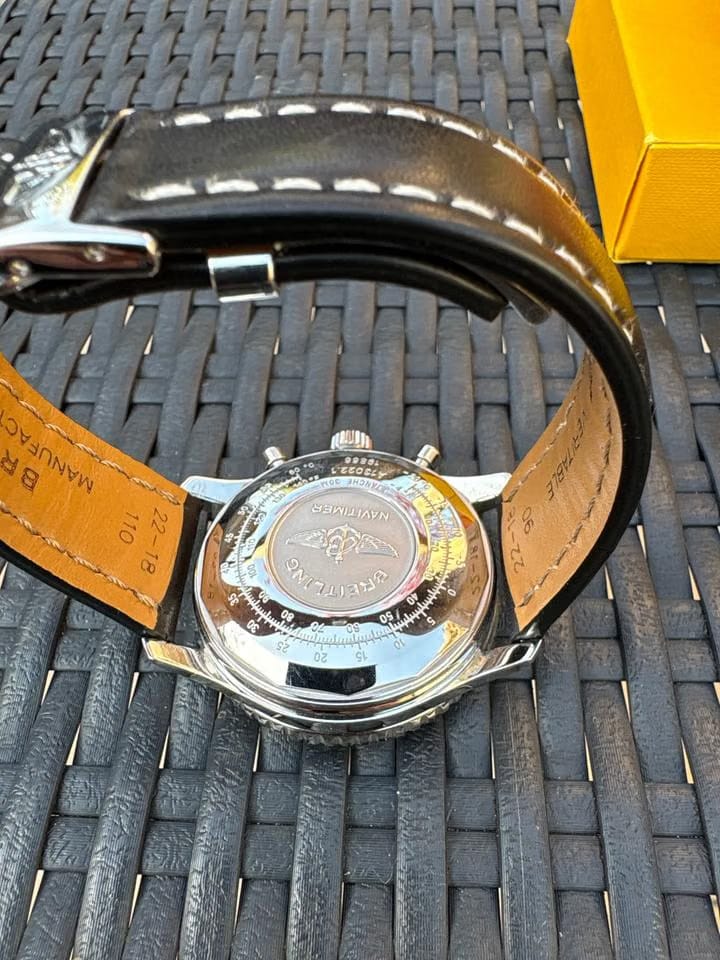 Breitling Navitimer