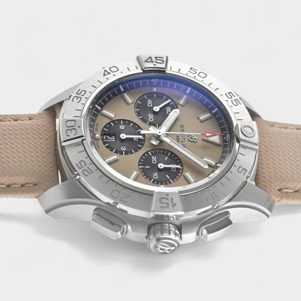 Breitling Avenger B01 Chronograph / Steel / 44mm / Box&Papers / AB0147101 A1 X1