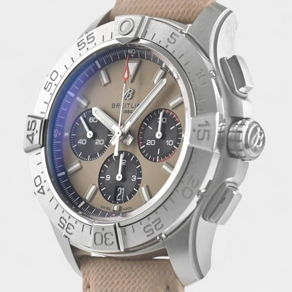 Breitling Avenger B01 Chronograph / Steel / 44mm / Box&Papers / AB0147101 A1 X1