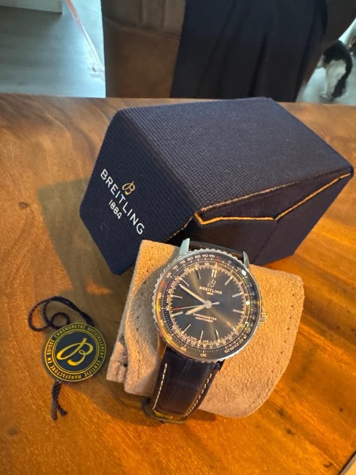 Breitling Navitimer