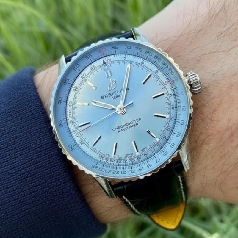 Breitling Navitimer