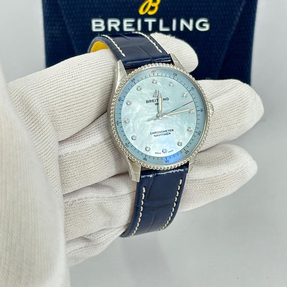 Breitling Navitimer