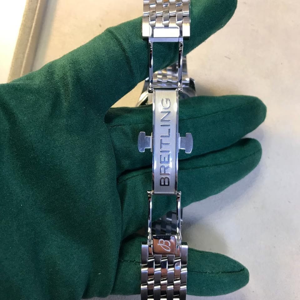 Breitling Navitimer