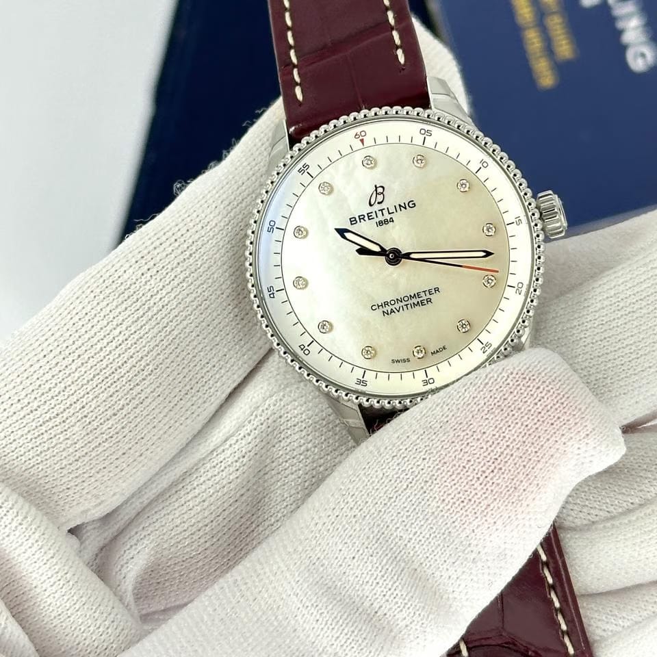 Breitling Navitimer