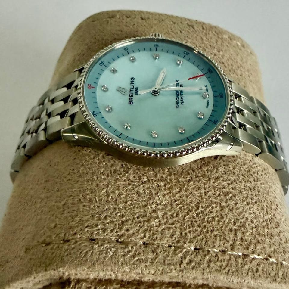 Breitling Navitimer