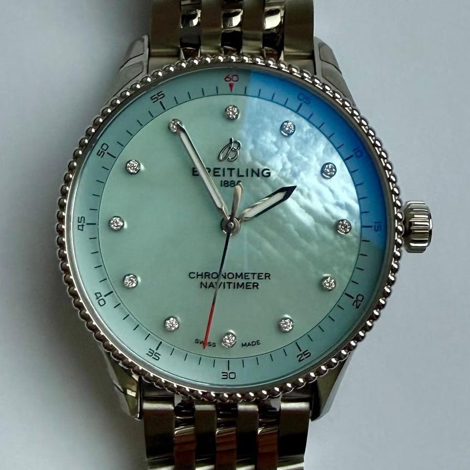 Breitling Navitimer