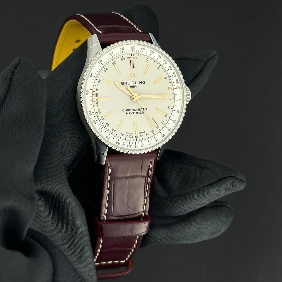 Breitling Navitimer