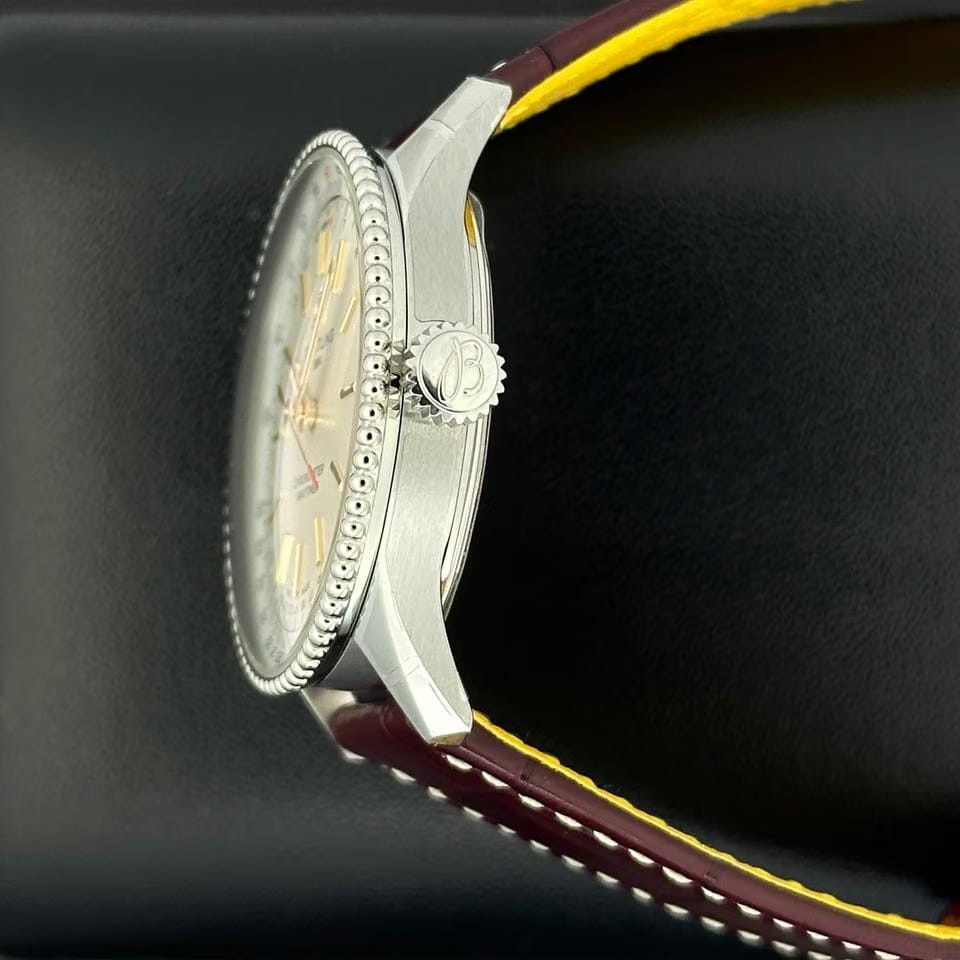 Breitling Navitimer