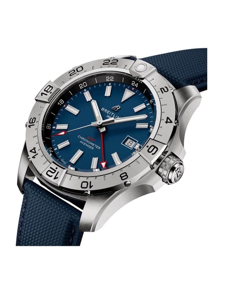 Breitling Avenger Automatic GMT 44 A32320101 C1 X1