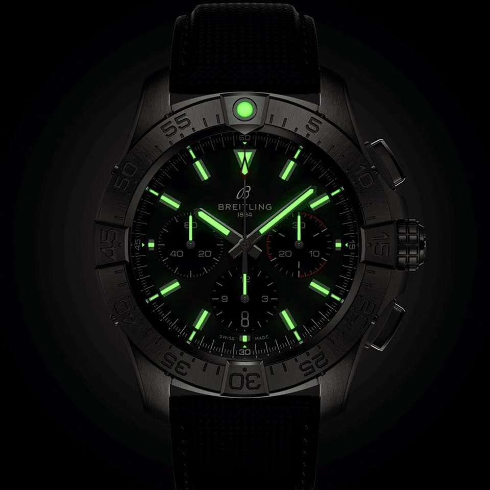 Breitling Avenger UNWORN 2025 Avenger B01 Chronograph 44 AB0147101 B1 X1 box & papers