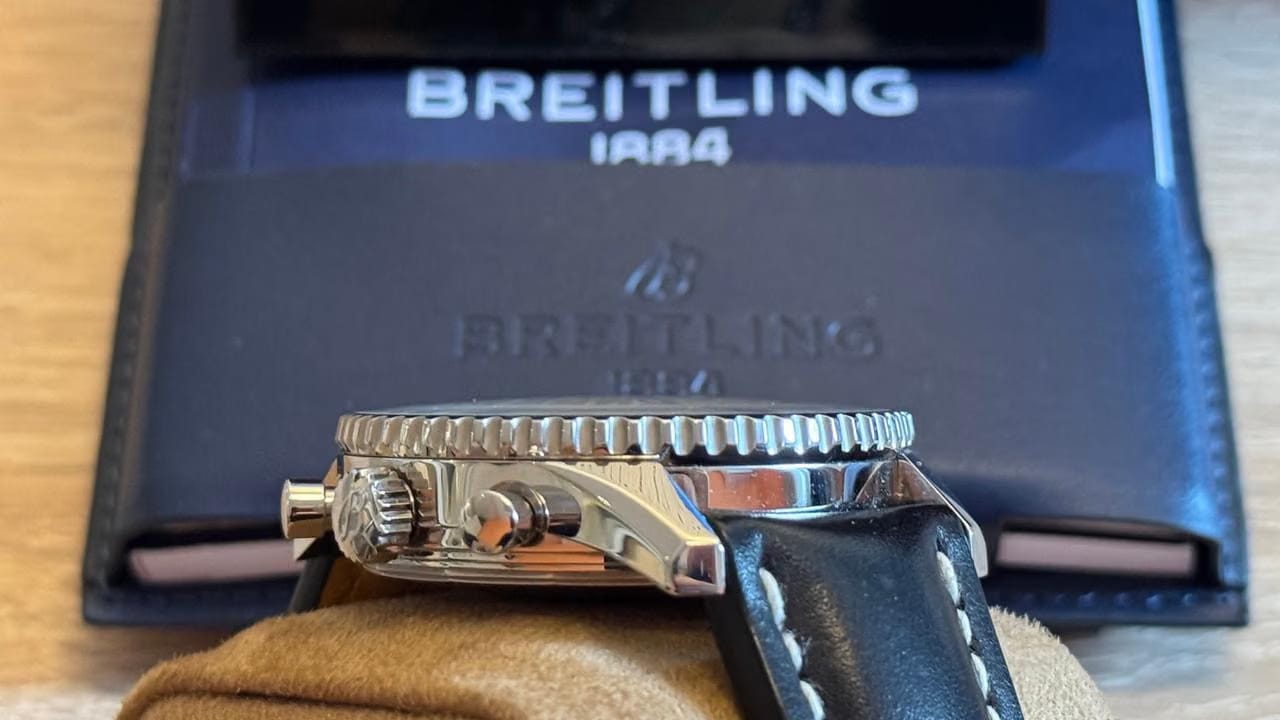 Breitling Navitimer GMTChronograph Gmt Full set like new - two leather straps