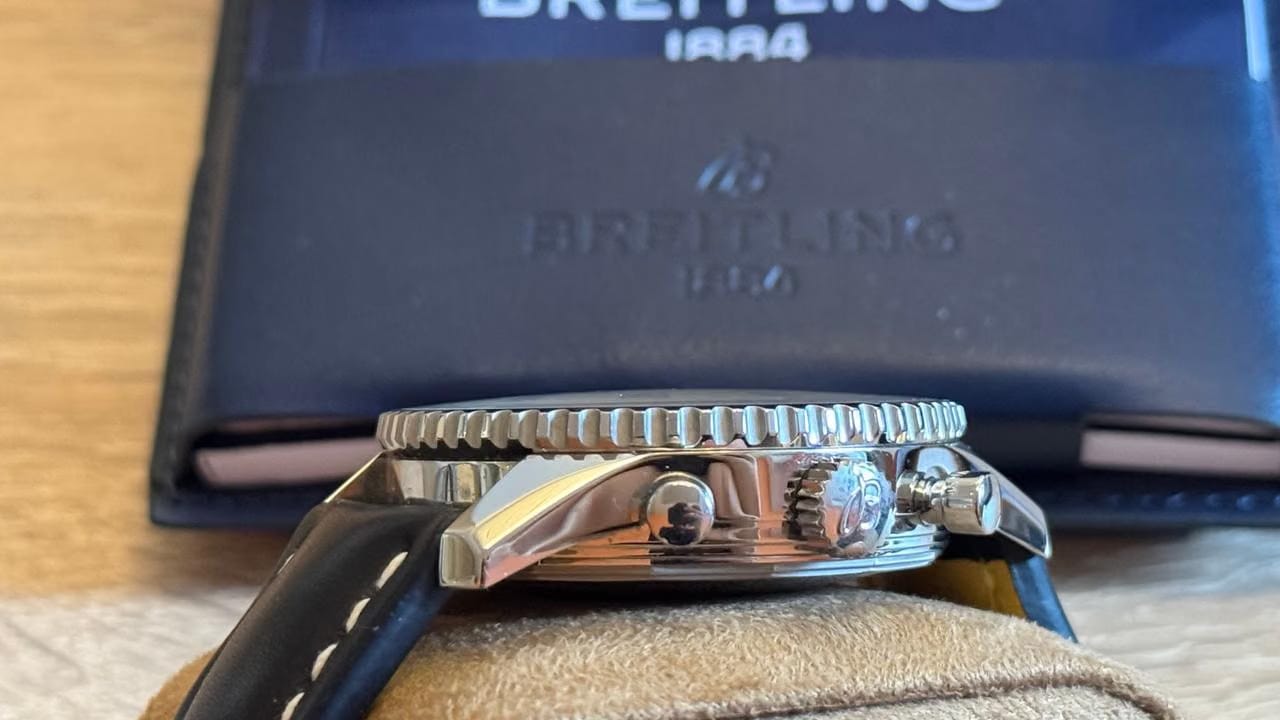Breitling Navitimer GMTChronograph Gmt Full set like new - two leather straps