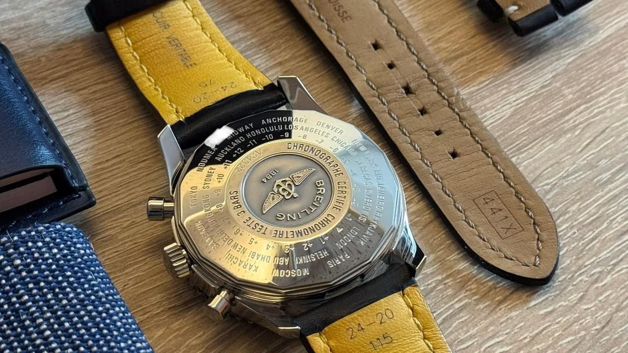 Breitling Navitimer GMTChronograph Gmt Full set like new - two leather straps