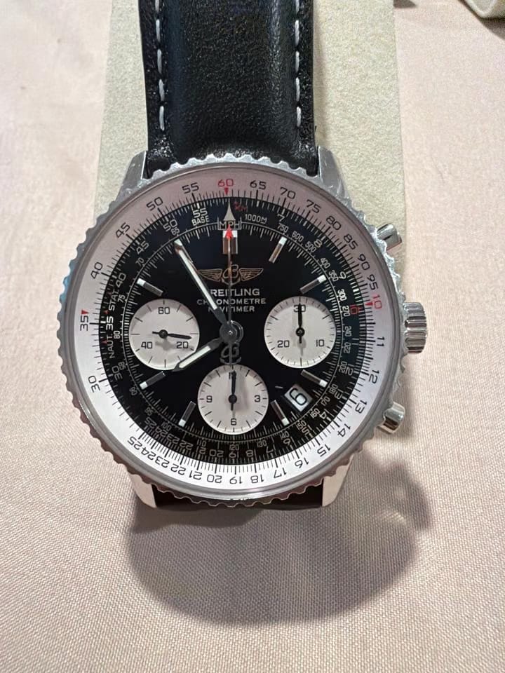 Breitling Navitimer A23322-011
