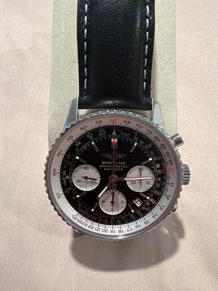 Breitling Navitimer A23322-011