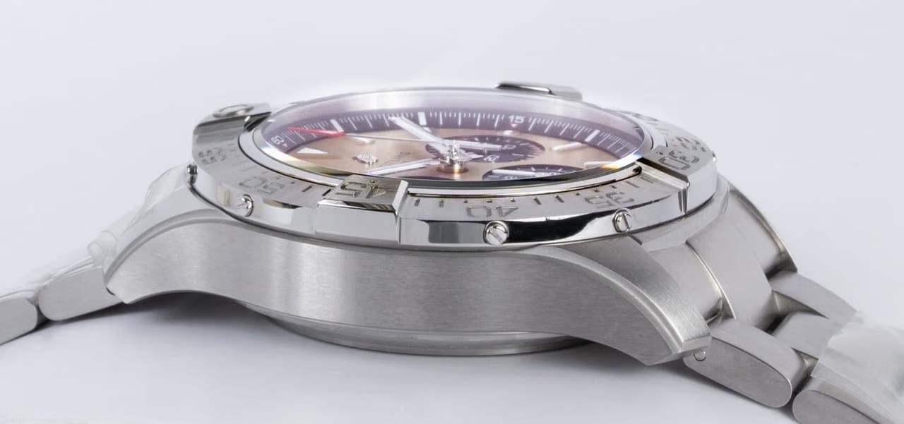 Breitling Avenger B01 Chronograph 44 NEW Full Set AB0147101 A1 A1 Steel 44mm