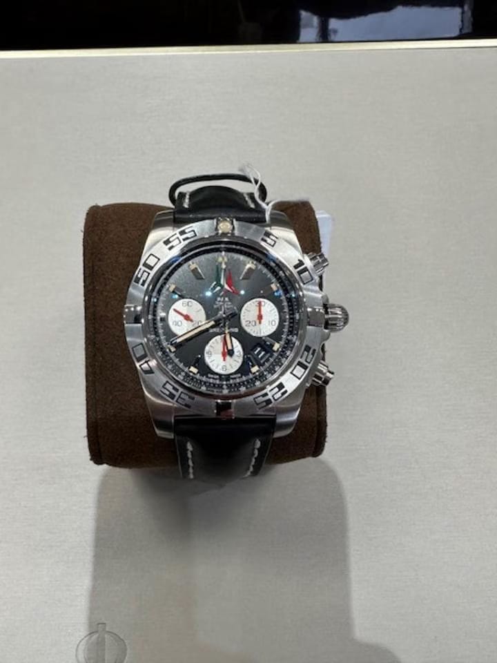 Breitling Chronomat 44 Frecce Tricolori Limited Edition