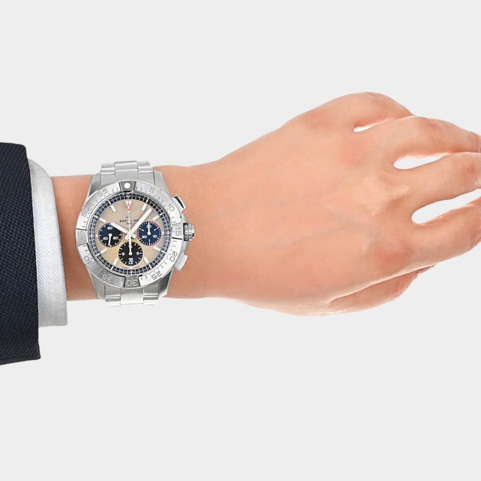 Breitling Avenger Steel / 44 mm / Box&Papers / AB0147101 A1 A1