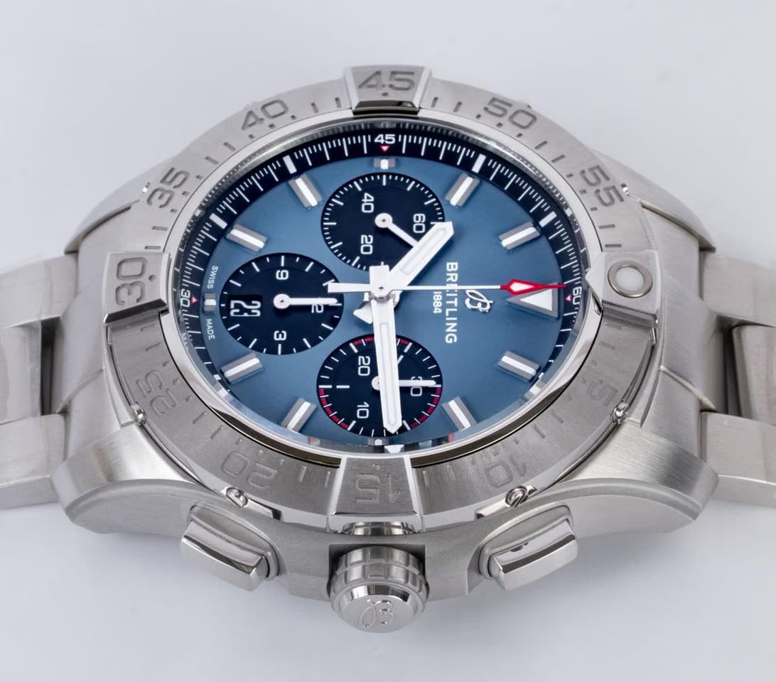 Breitling Avenger B01 Chronograph 44 NEW Full Set AB0147101 C1 A1 Steel 44mm