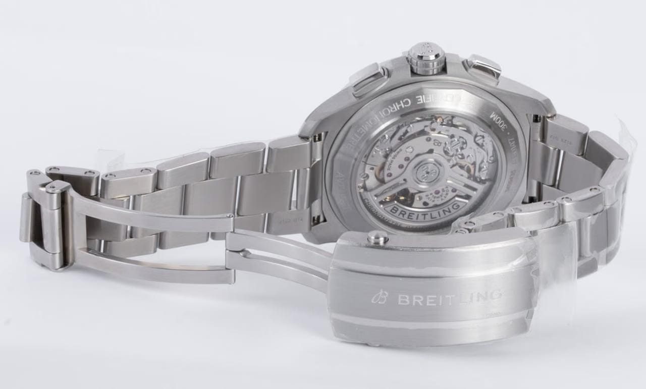 Breitling Avenger B01 Chronograph 44 NEW Full Set AB0147101 C1 A1 Steel 44mm