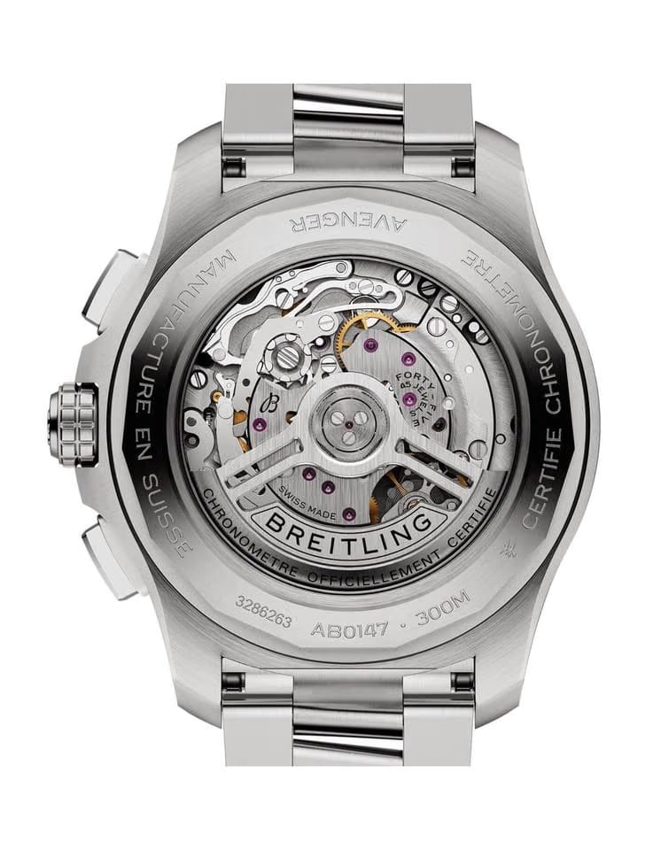 Breitling Avenger BO1 Chronograph 44 AB0147101 B1 A1