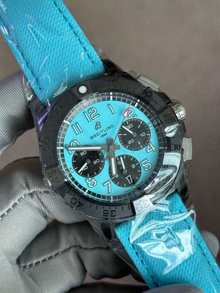 Breitling Avenger B01 Chronograph 42 Night Mission Avenger