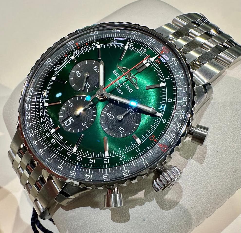 Breitling Navitimer 1 B01 Chronograph Ungetragene Navitimer B01 Chronograph 46 Full Set