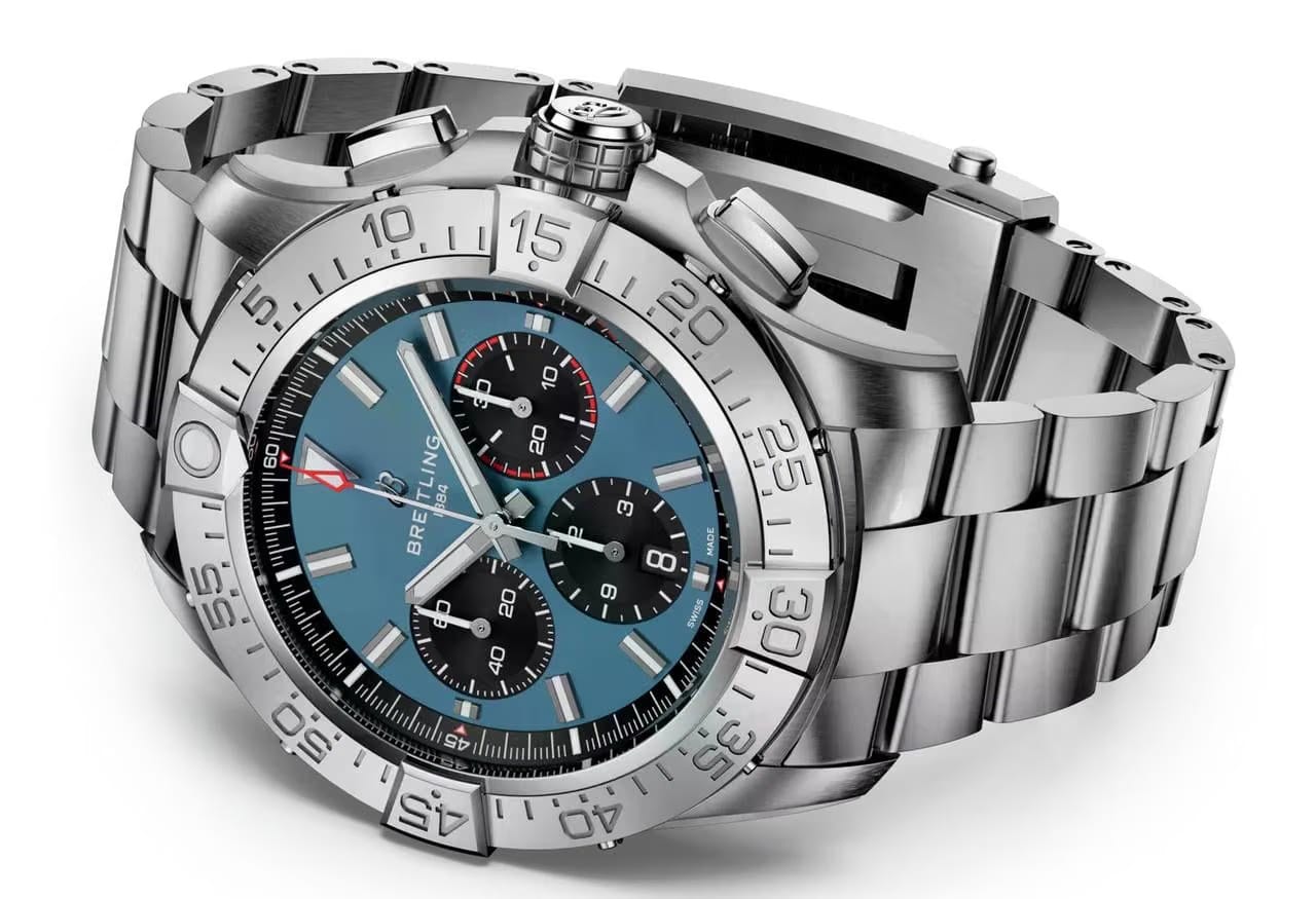 Breitling Super Avenger B01 Chronograph 46mm Blue Dial Titanium Men's Watch EB0148101 C1 E1 Complete Full Set