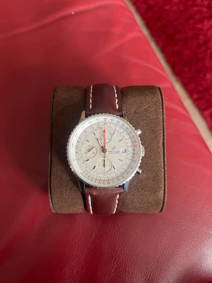 Breitling Navitimer Heritage1 Chronograph 41 Horloge is gekocht in 2021 en heel weinig gedragen.