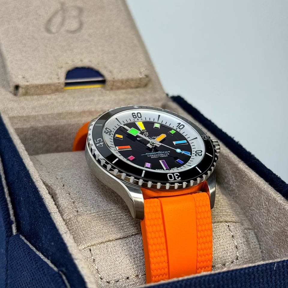 Breitling Superocean 42 Automatic 42 - A17375211 B2 S3 - Rainbow