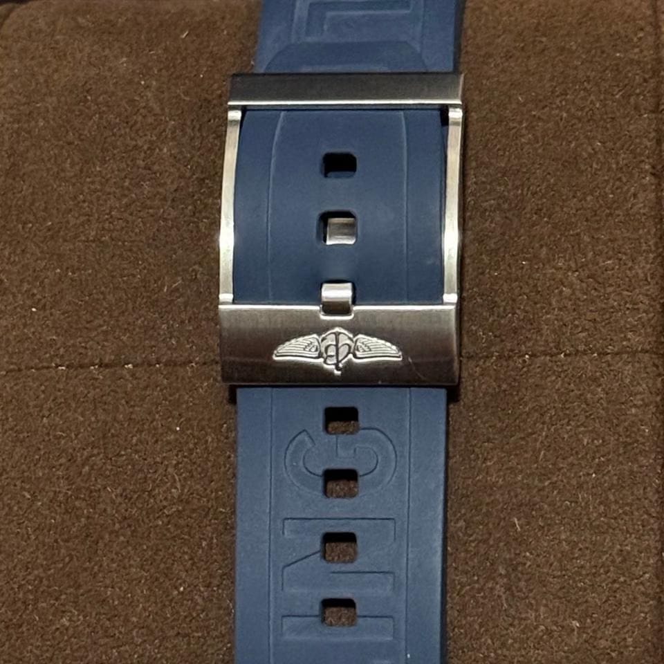 Breitling Chronomat 44 Flying Fish Full Set with Additional Strap as a gift