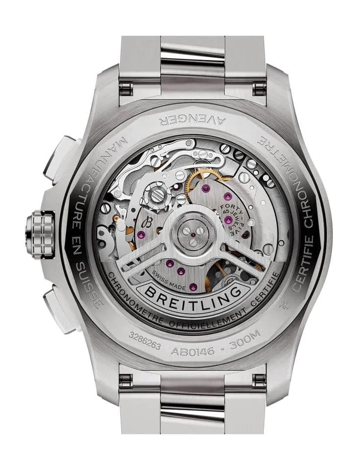 Breitling Avenger B01 Chronograph 42 AB0146101 C1 A1