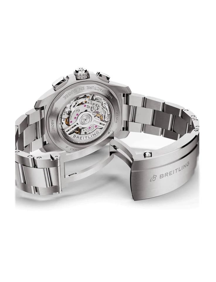 Breitling Avenger BO1 Chronograph 44 AB0147101 L1 A1
